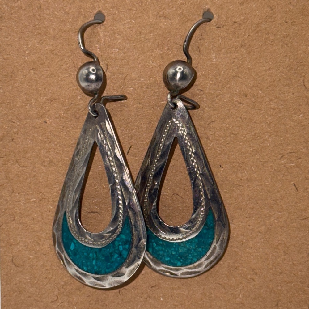 Vintage Mexico 925 Sterling Silver and Turquoise Chip Teardrop Earrings